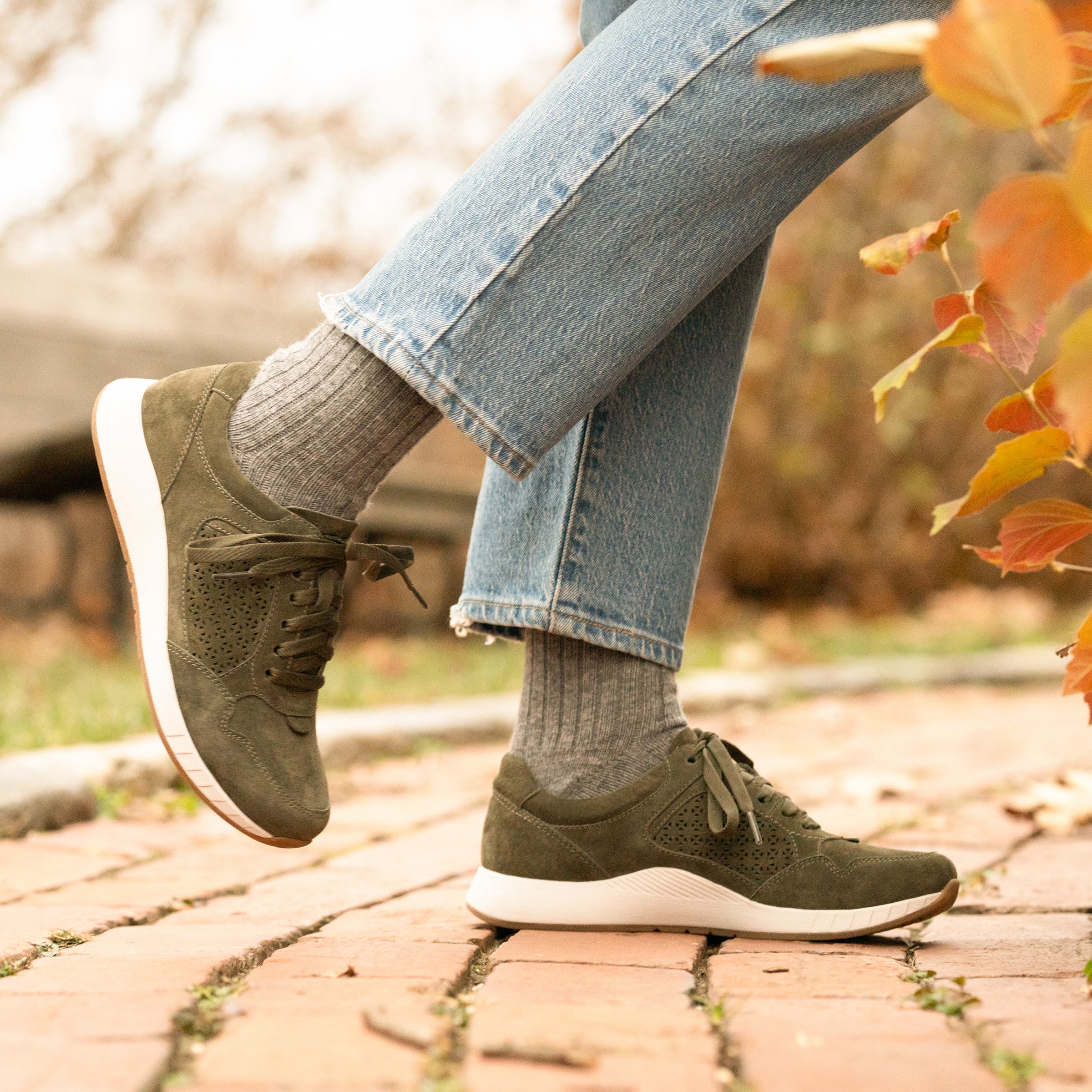Catie Olive Suede - Image 2