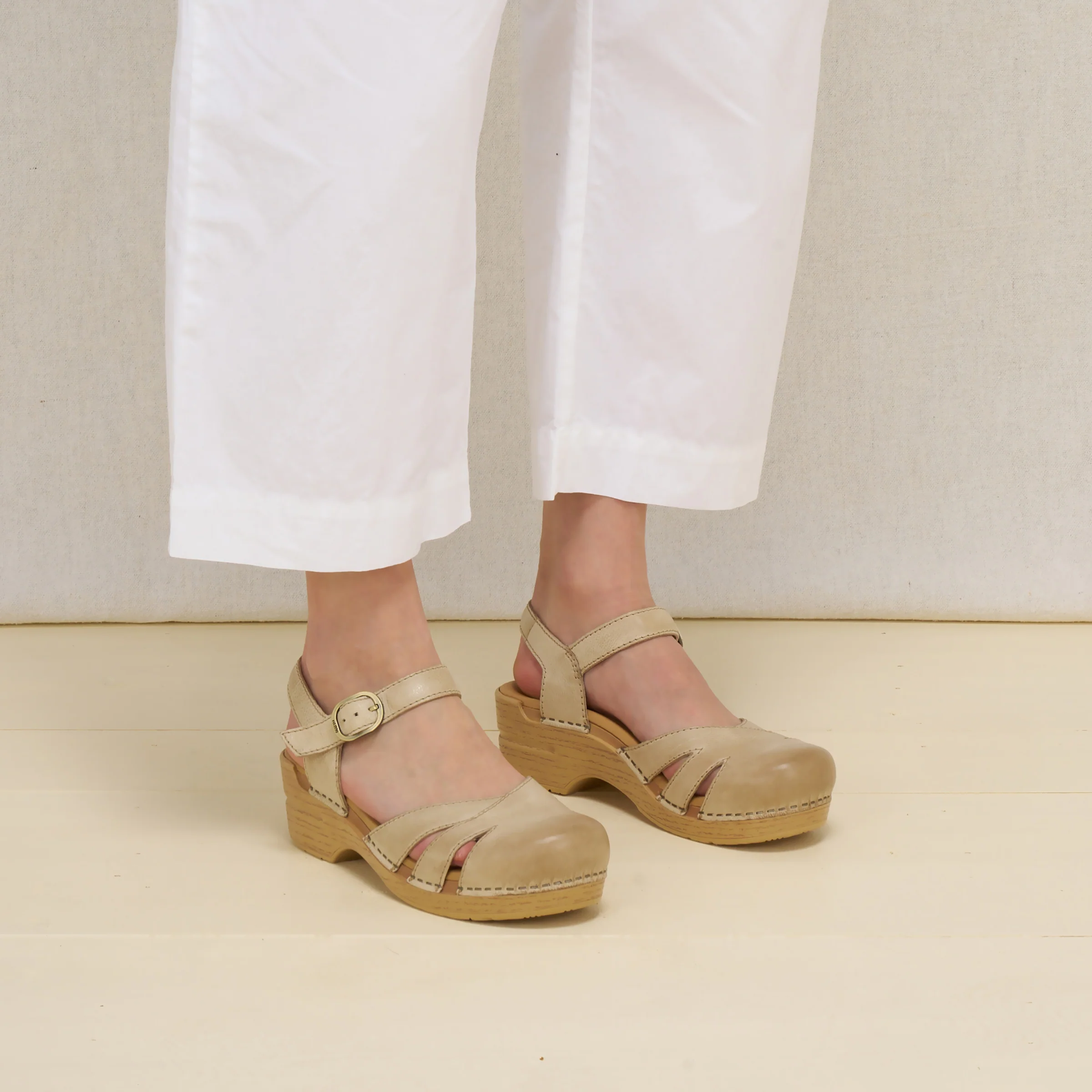Margreta Biscotti Leather - Image 5